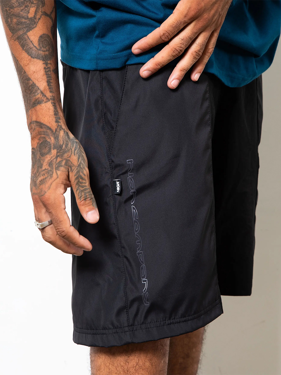 Imagem de: Shorts High Company Trail Black