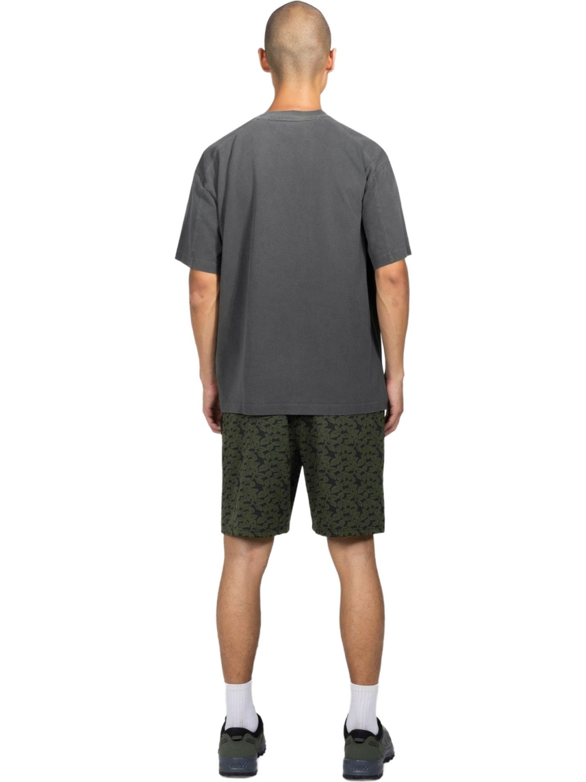 Imagem de: Camiseta PLEASURES Relief Heavyweight Preta