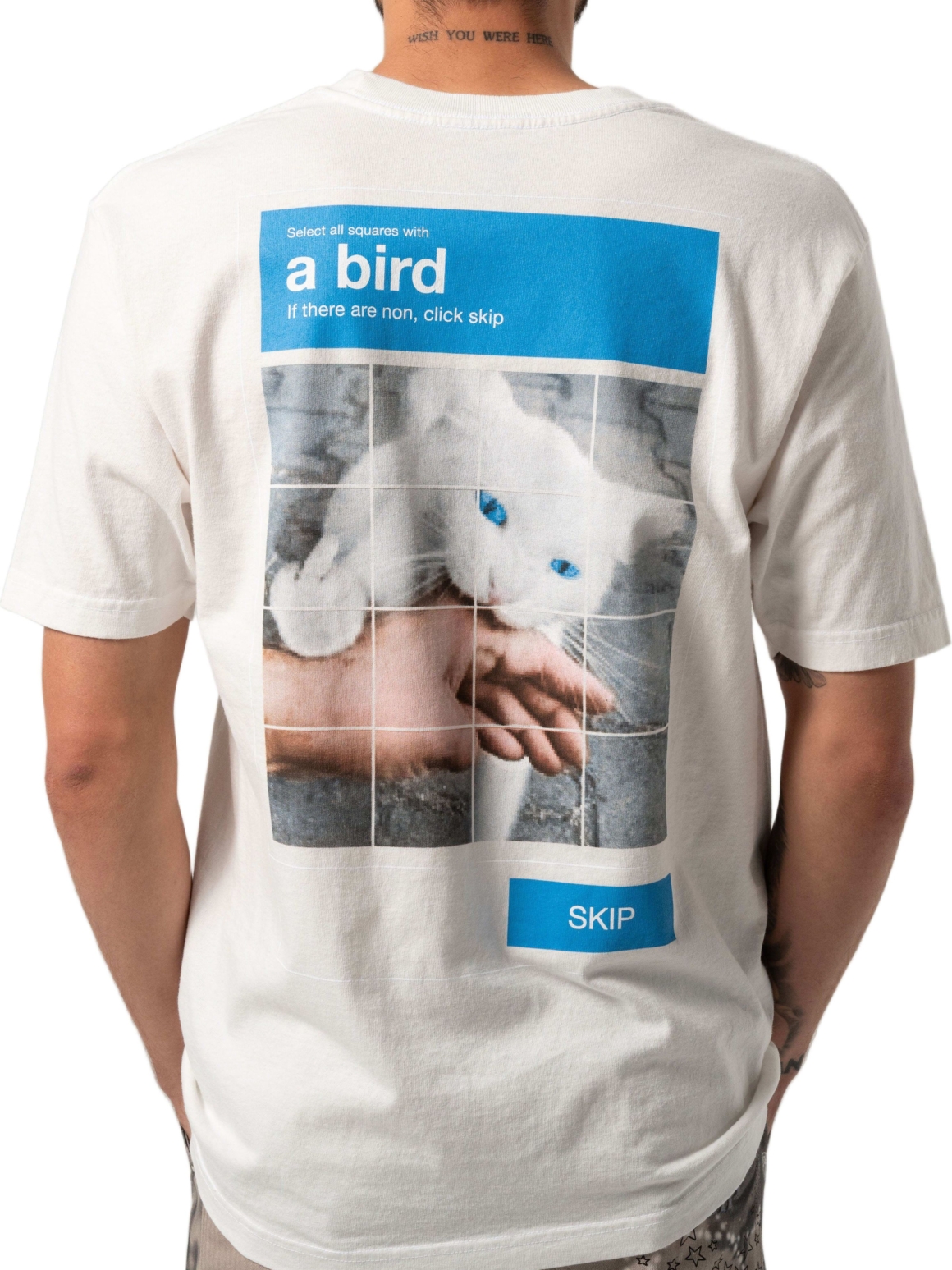 Imagem de: Camiseta RIPNDIP A Bird Off-White