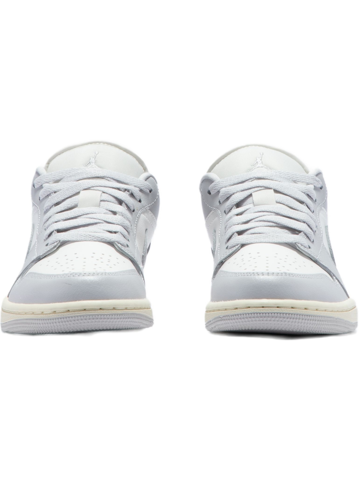 Imagem de: Tênis Air Jordan 1 Low Sail Coconut Milk