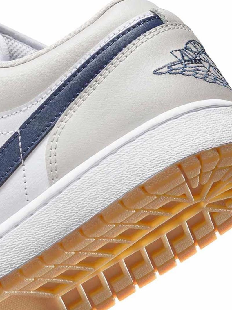 Imagem de: Tênis Air Jordan 1 Low Vintage Grey