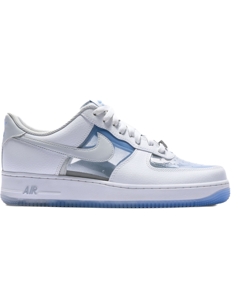 Imagem de: Tênis Nike Air Force 1 Retro Branco e Azul Universitário