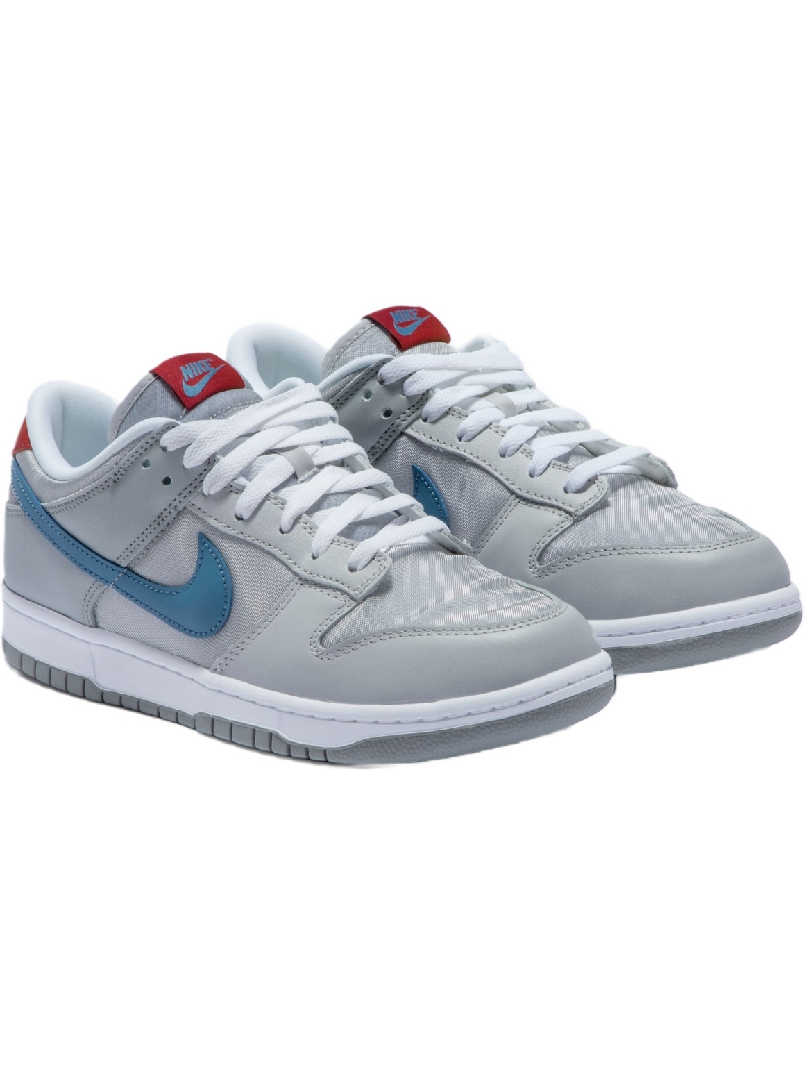Imagem de: Tênis Nike Dunk Low QS Prata Metálico