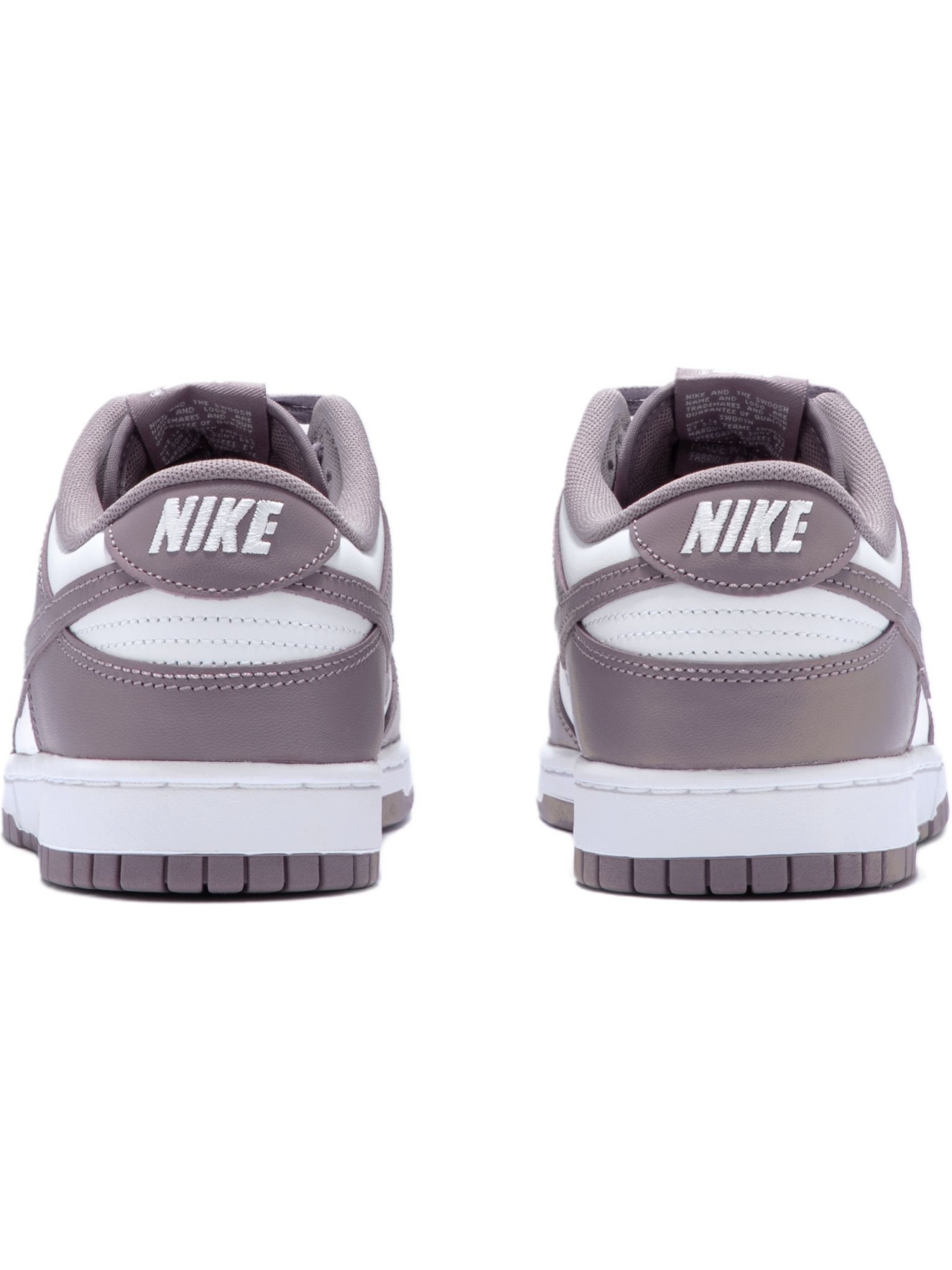 Imagem de: Tênis Nike Dunk Low Retro Branco e Cinza Taupe