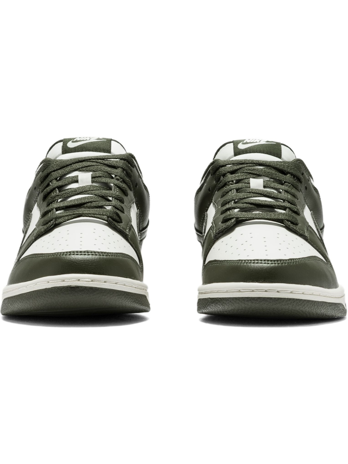 Imagem de: Tênis Nike Dunk Low Retro Marfim e Verde Militar