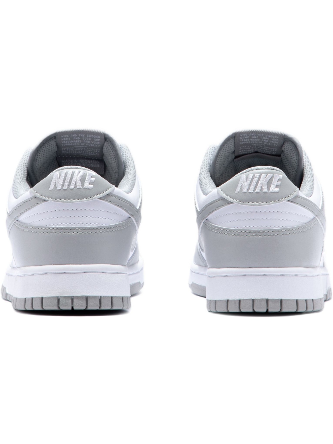 Imagem de: Tênis Nike Dunk Low Retro White Light Smoke Grey