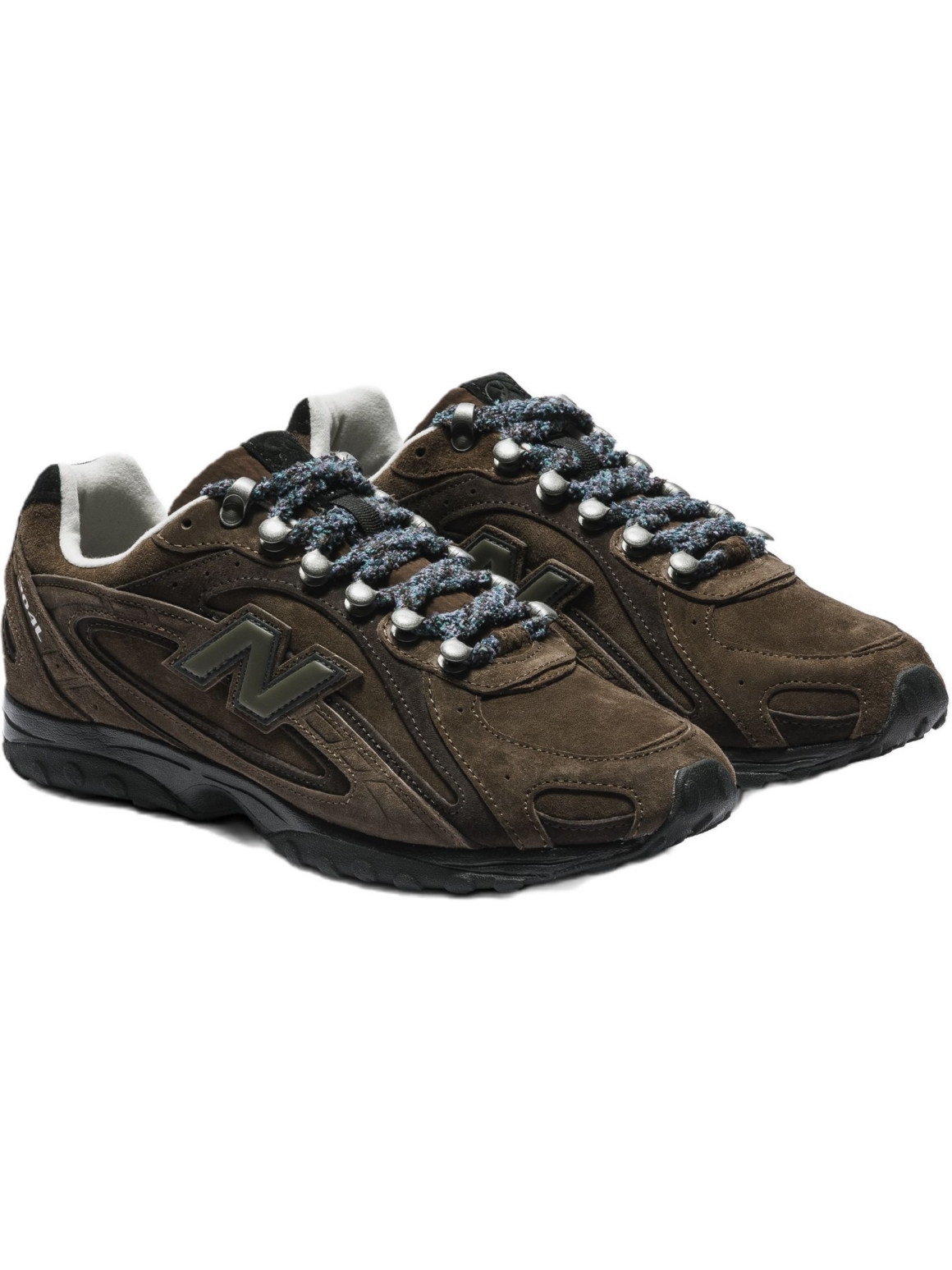 Imagem de: Tênis BASKETCASE x New Balance 204L Marrom