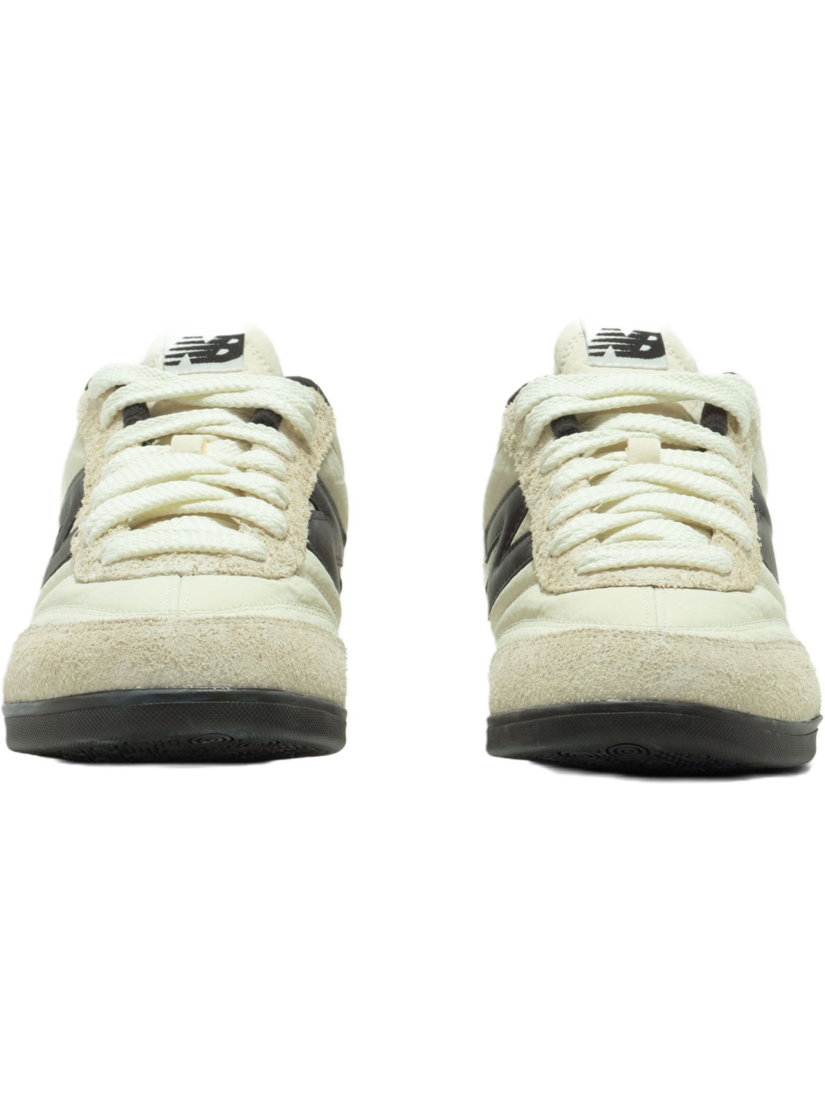 Imagem de: Tênis New Balance RC42 Bege