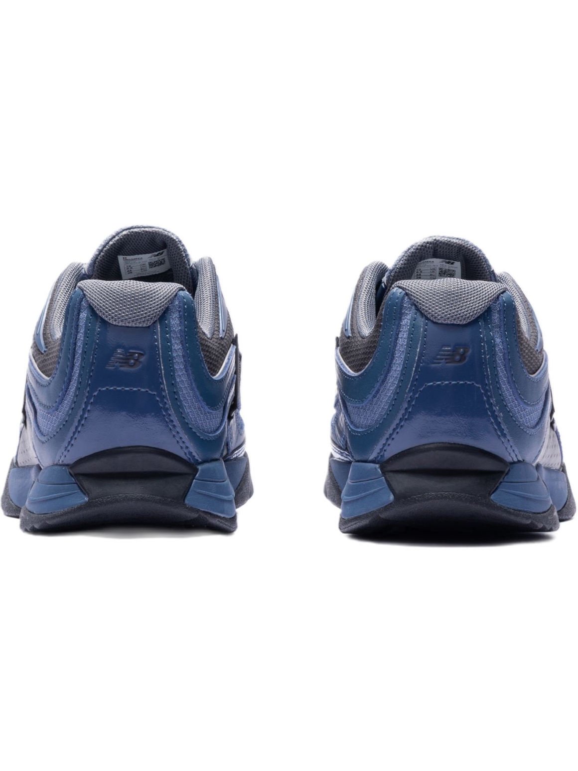 Imagem de: Tênis New Balance RC56 Preto