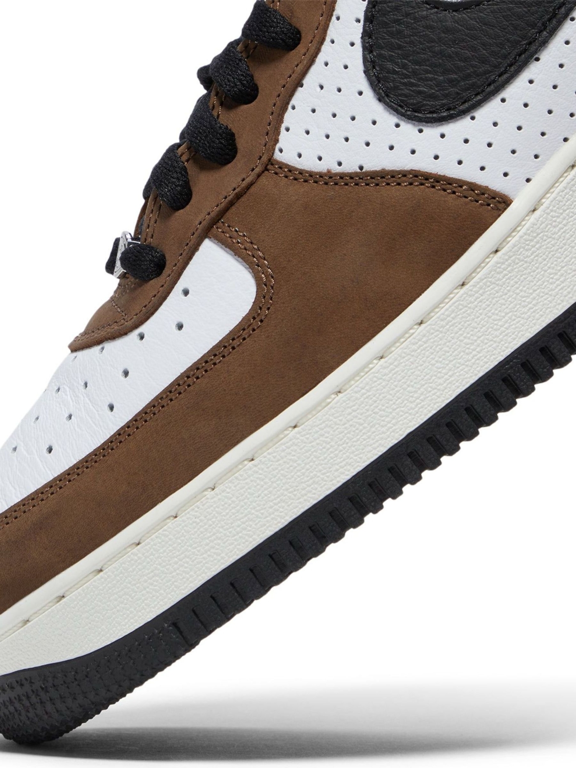 Imagem de: Tênis Nike Air Force 1 Low Retro Linen Bege