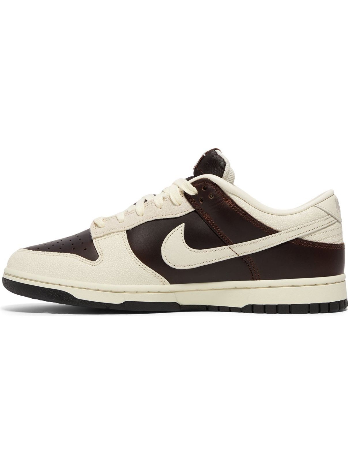 Imagem de: Tênis Nike Dunk Low Retro Marrom