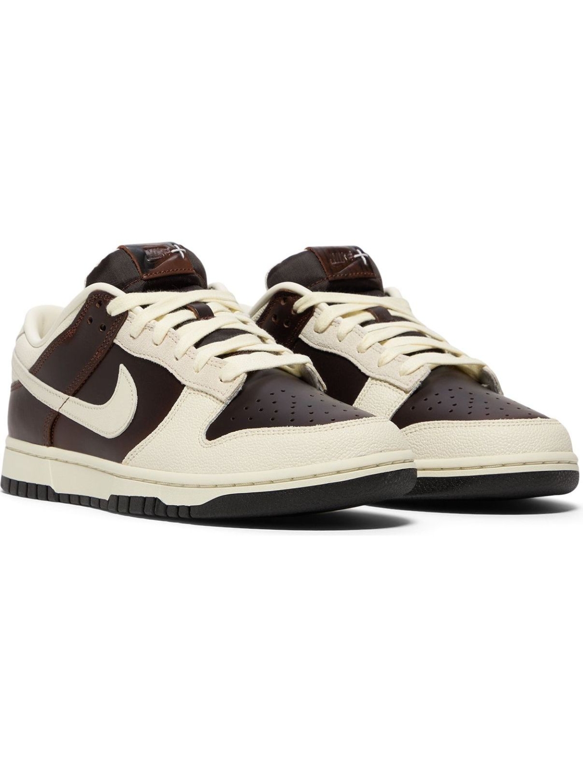 Imagem de: Tênis Nike Dunk Low Retro Marrom