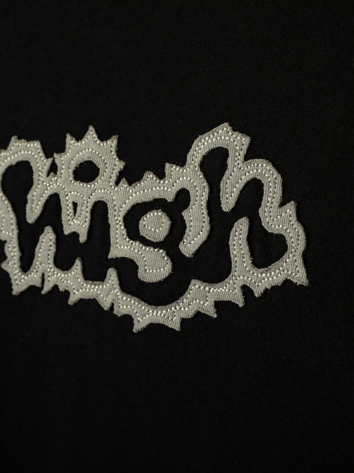 Imagem de: Camiseta High Company Tee Apliqué Preta