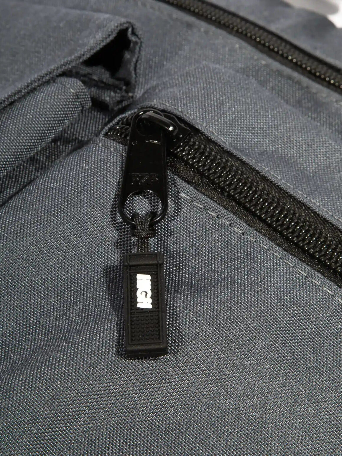 Imagem de: Bolsa Cargo High Company Cinza