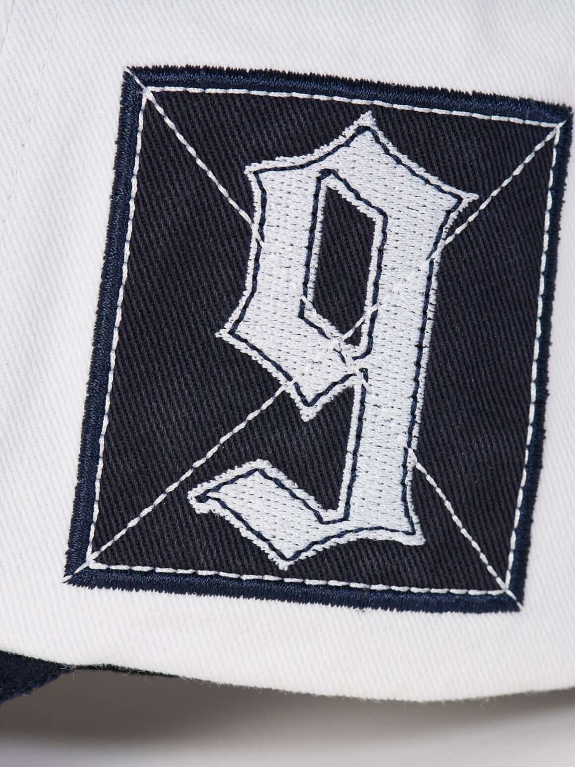 Imagem de: Boné Palace Union 6 Panel Scotland Branco