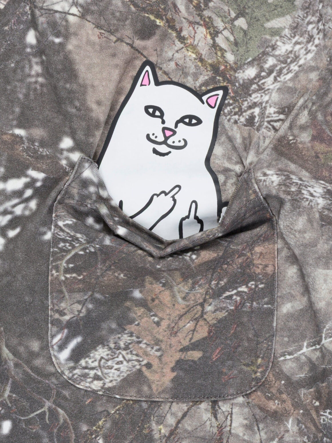 Imagem de: Camiseta RIPNDIP Lord Nermal Pocket Nerm Tree Camuflada