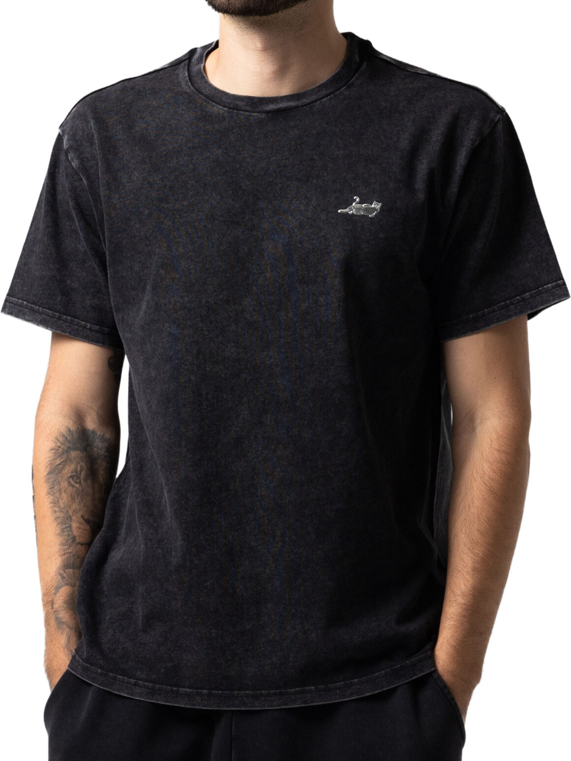 Imagem de: Camiseta RIPNDIP Manga Curta Castanza Preto Lavagem Vintage