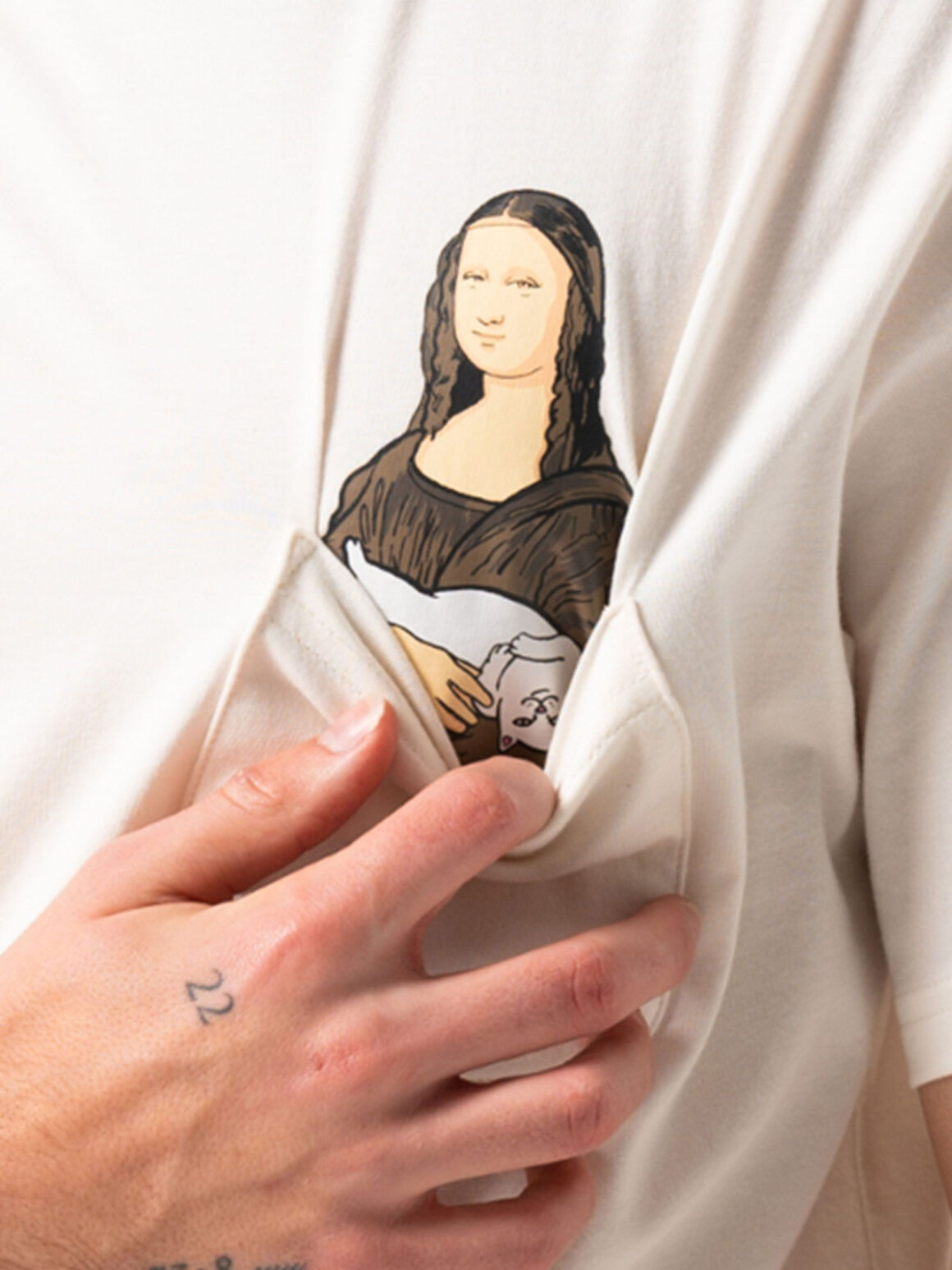 Imagem de: Camiseta RIPNDIP Nermalisa Pocket Tee Osso