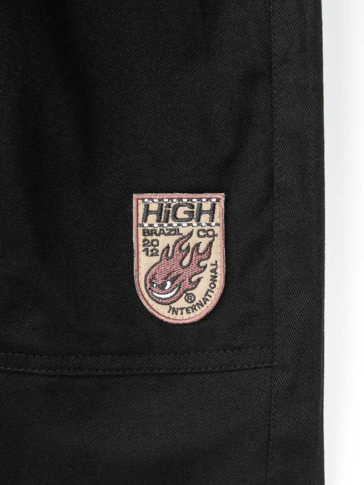 Imagem de: Shorts High Company Flammes Crest Preto