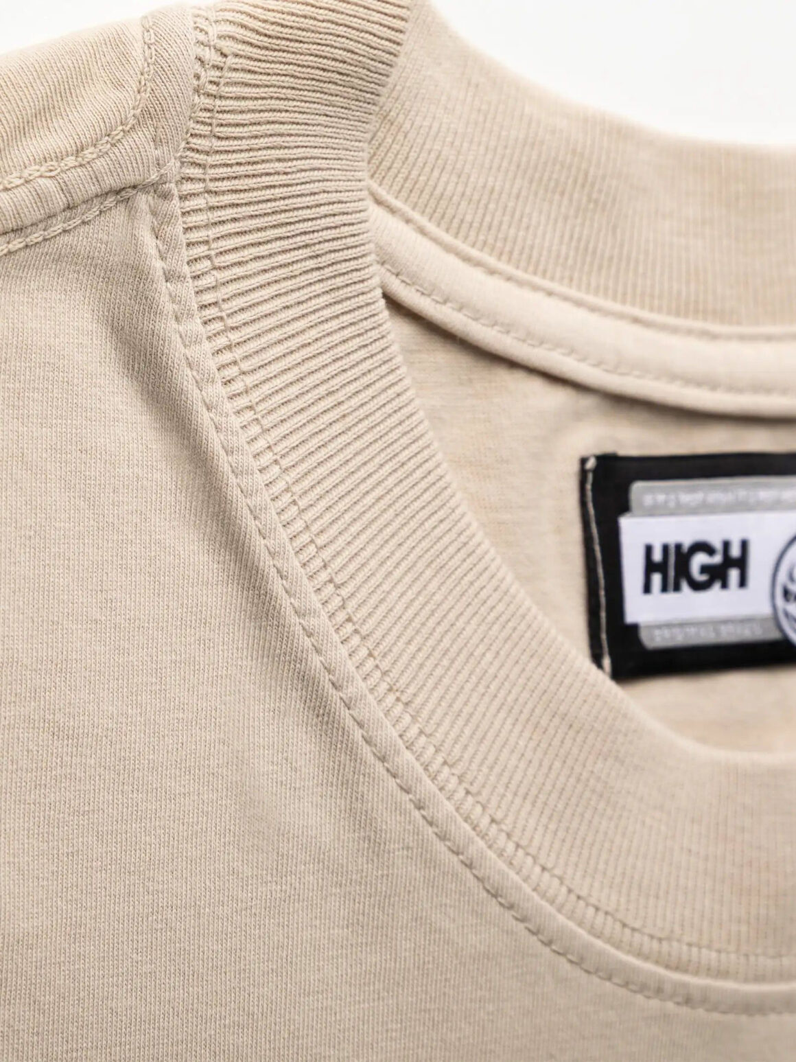 Imagem de: Camiseta HIGH Company Tee Lovely Areia