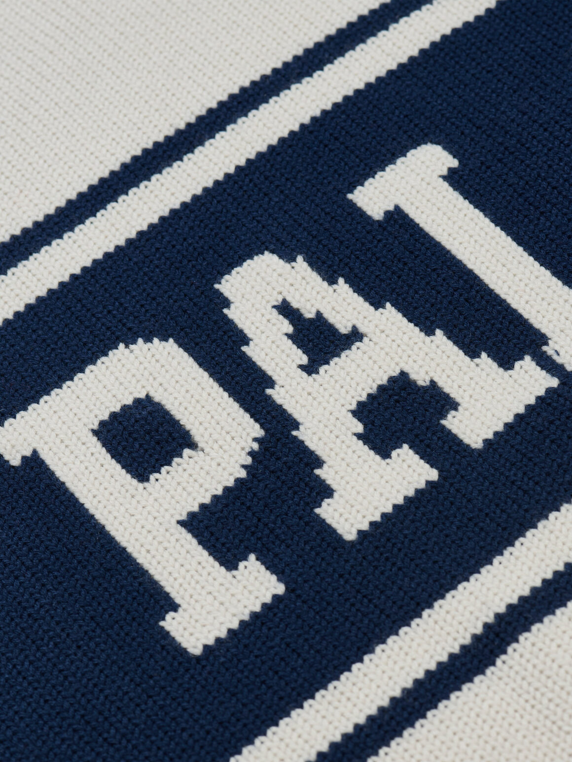 Imagem de: Suéter Palace Skateboards College Stripe Branco