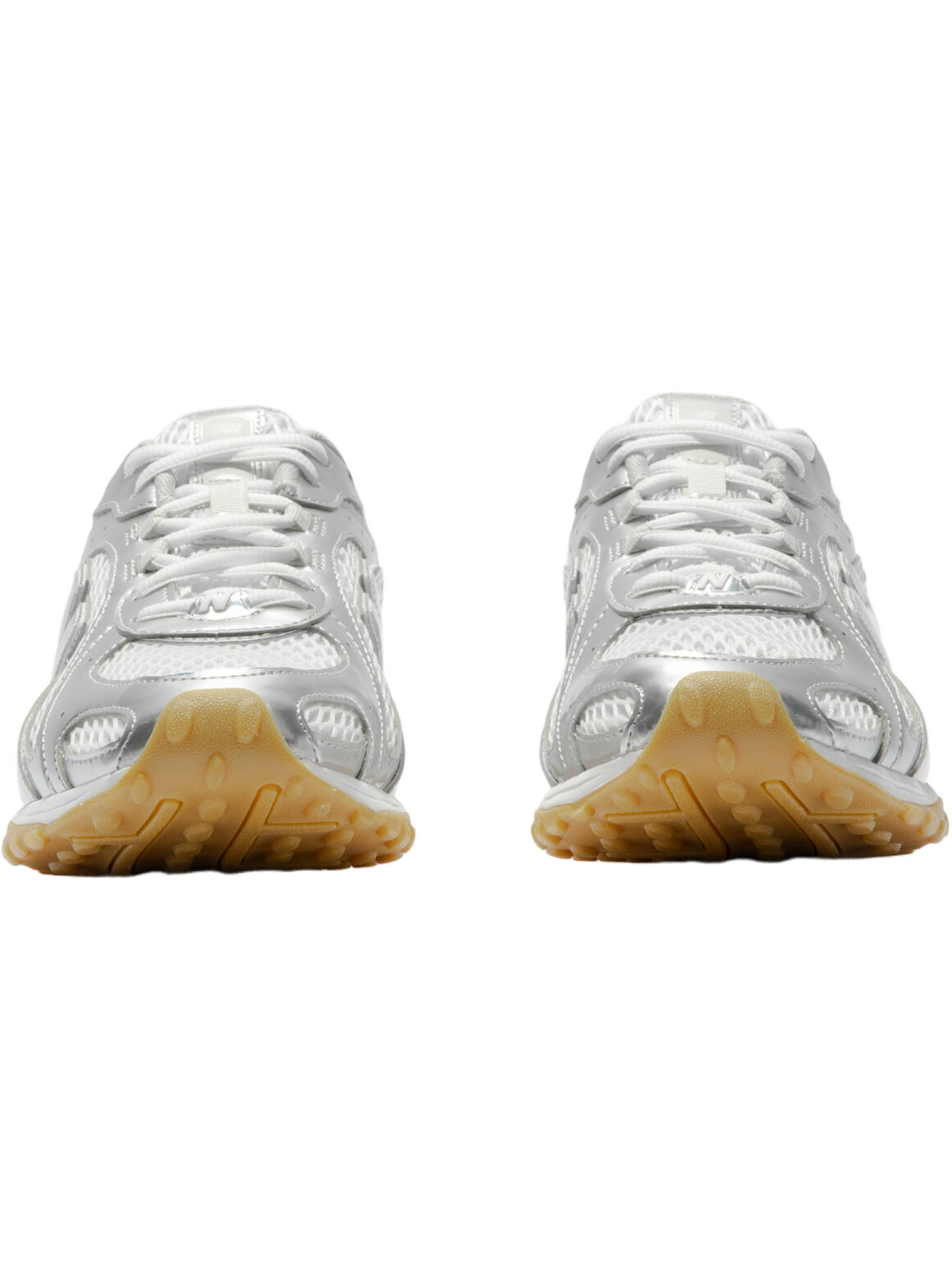 Imagem de: Tênis New Balance 204L Prata e Branco