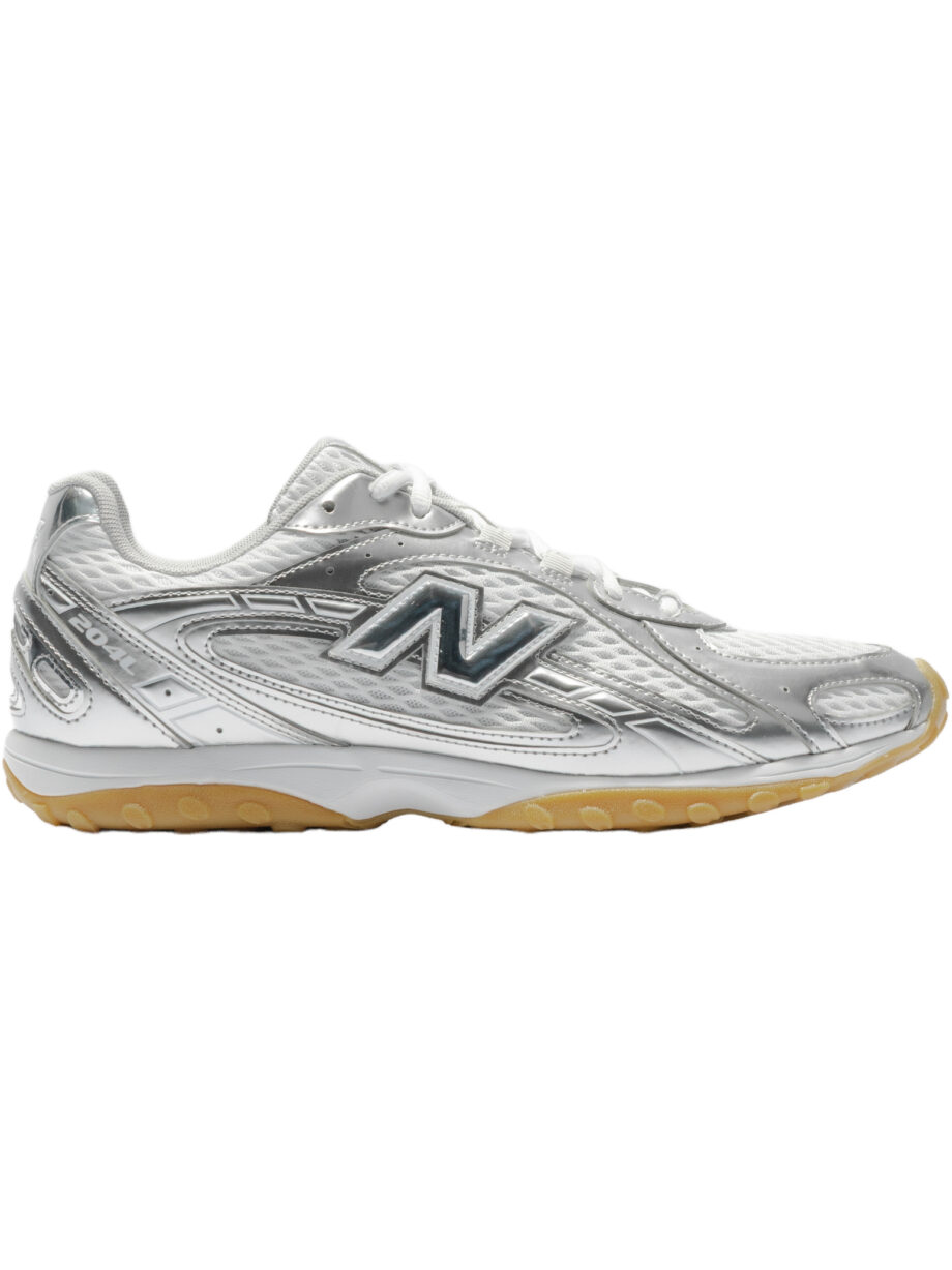 Imagem de: Tênis New Balance 204L Prata e Branco
