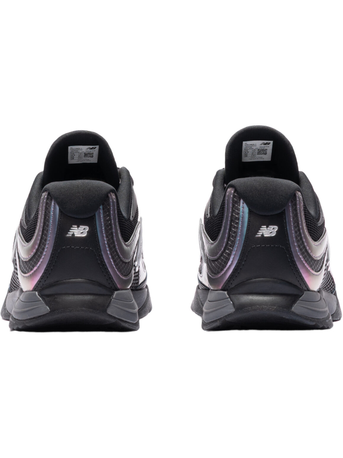 Imagem de: Tênis New Balance RC56 Prata Metálico e Preto