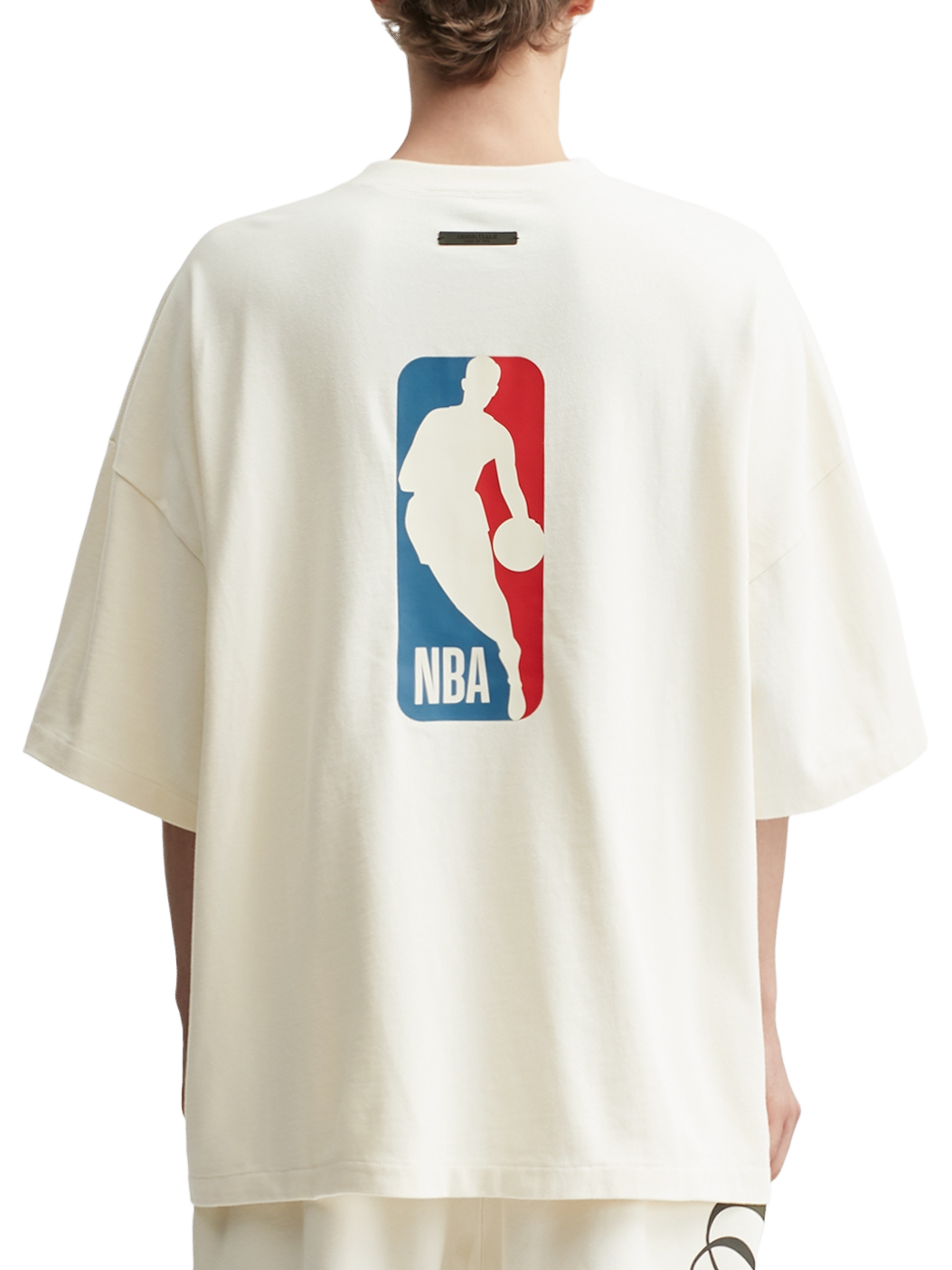 Imagem de: Camiseta Fear of God Essentials Fear of God X NBA 90’s Branco Creme