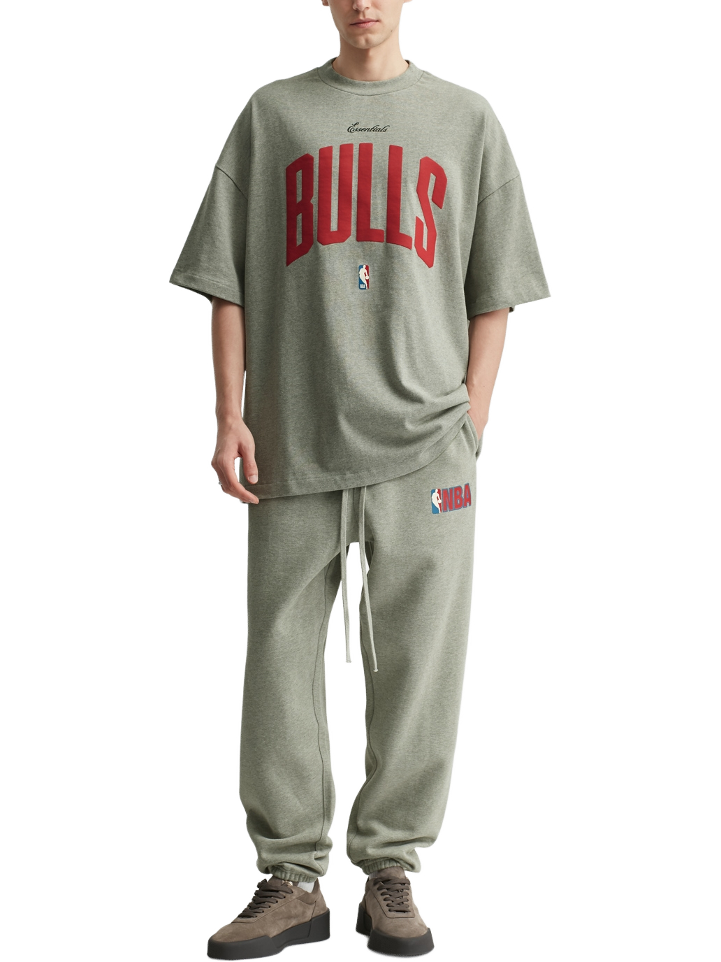 Imagem de: Camiseta Fear of God Essentials NBA Bulls 90s Cinza Mescla