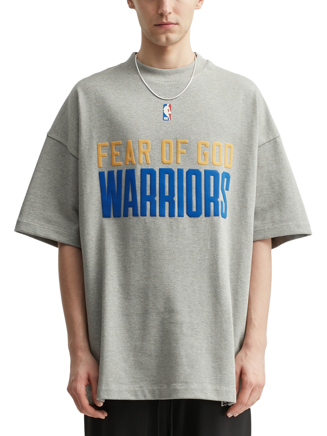 Imagem de: Camiseta Fear of God Essentials Warriors 90s Cinza Mescla