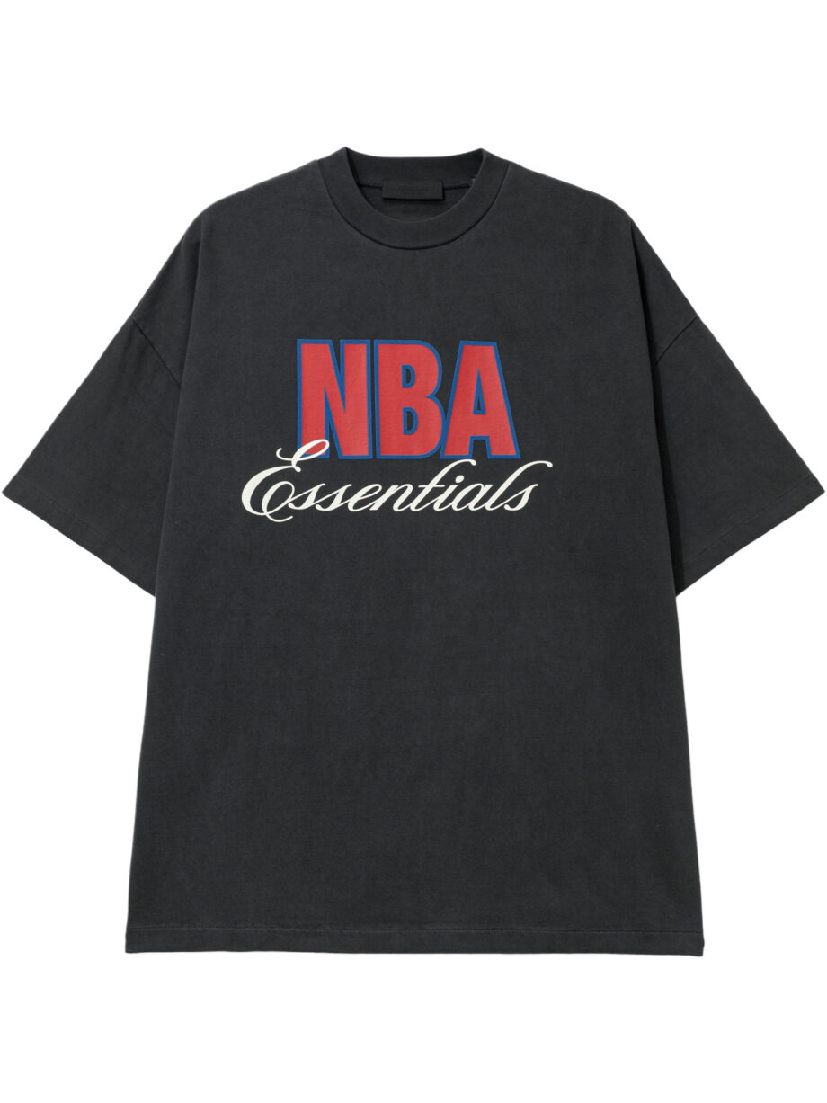 Imagem de: Camiseta Fear of God Essentials x NBA 90’s Preto