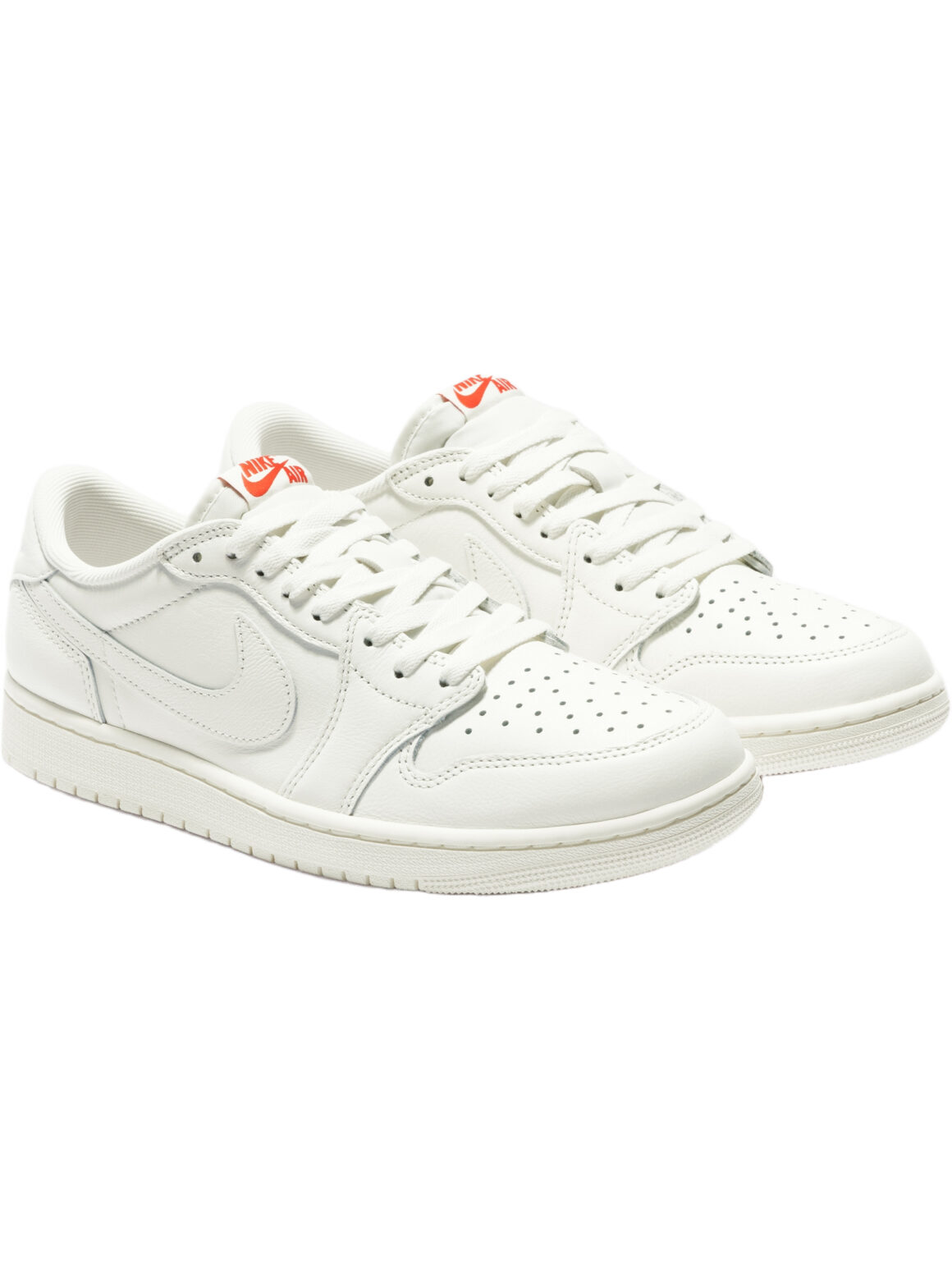 Imagem de: Tênis Jordan Brand Air Jordan 1 Retro Low OG Sail e Vermelho