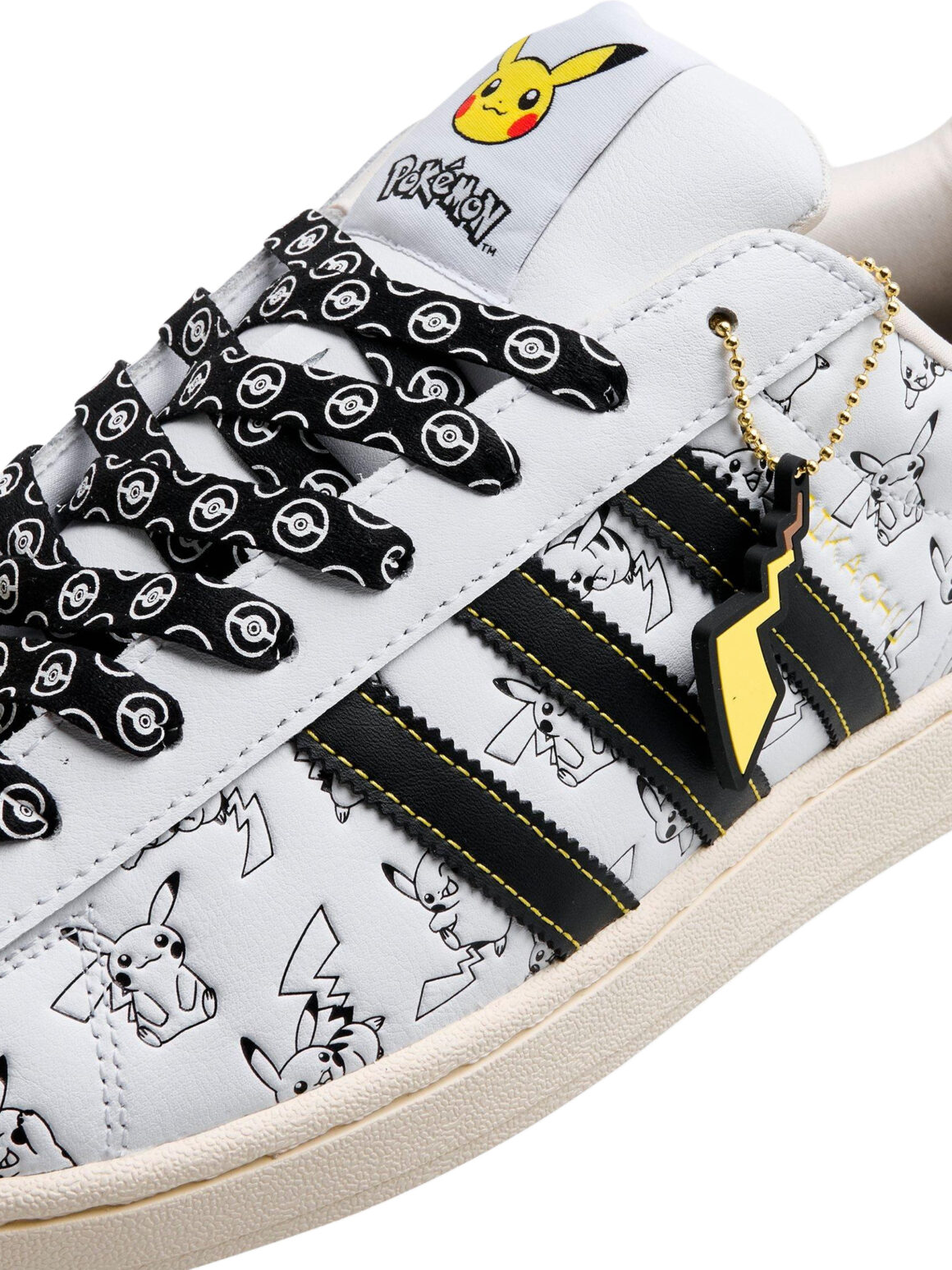Imagem de: Tênis adidas Originals x Pokémon Superstar II Pikachu