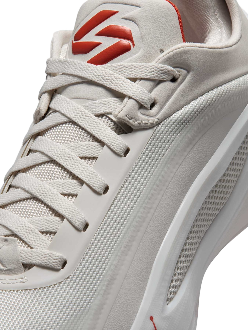 Imagem de: Tênis Jordan Luka 5 Ghost