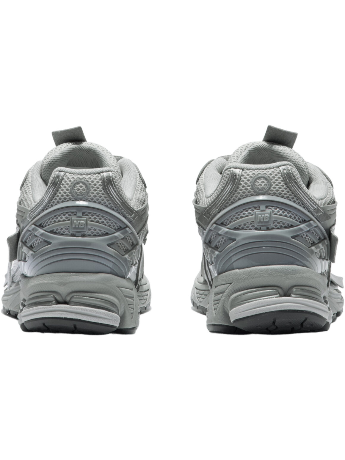 Imagem de: Tênis New Balance 1906A Cinza Concreto e Prata Metálico
