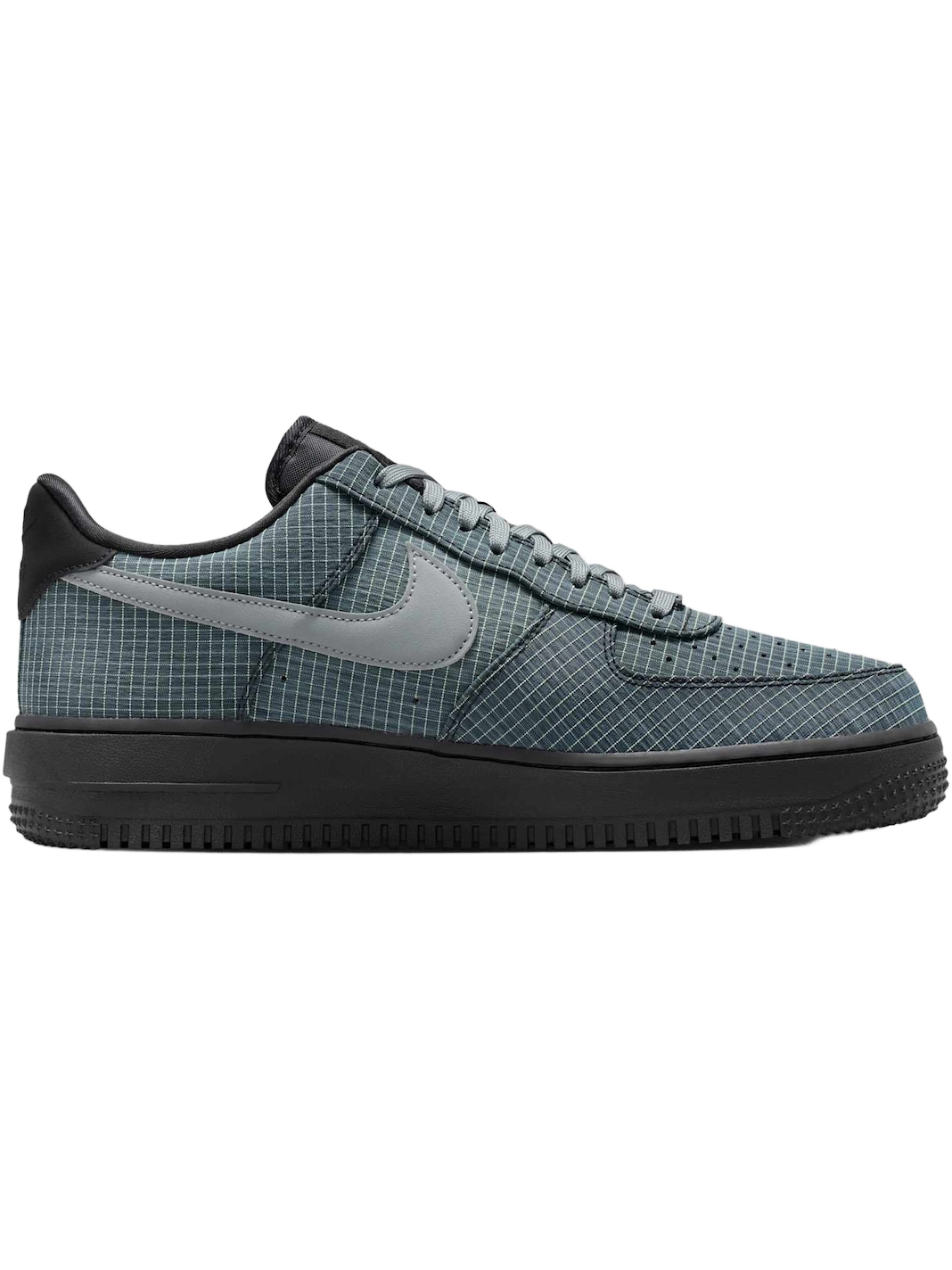 Imagem de: Tênis Nike Air Force 1 ’07 LX Vibram Bomber Cinza