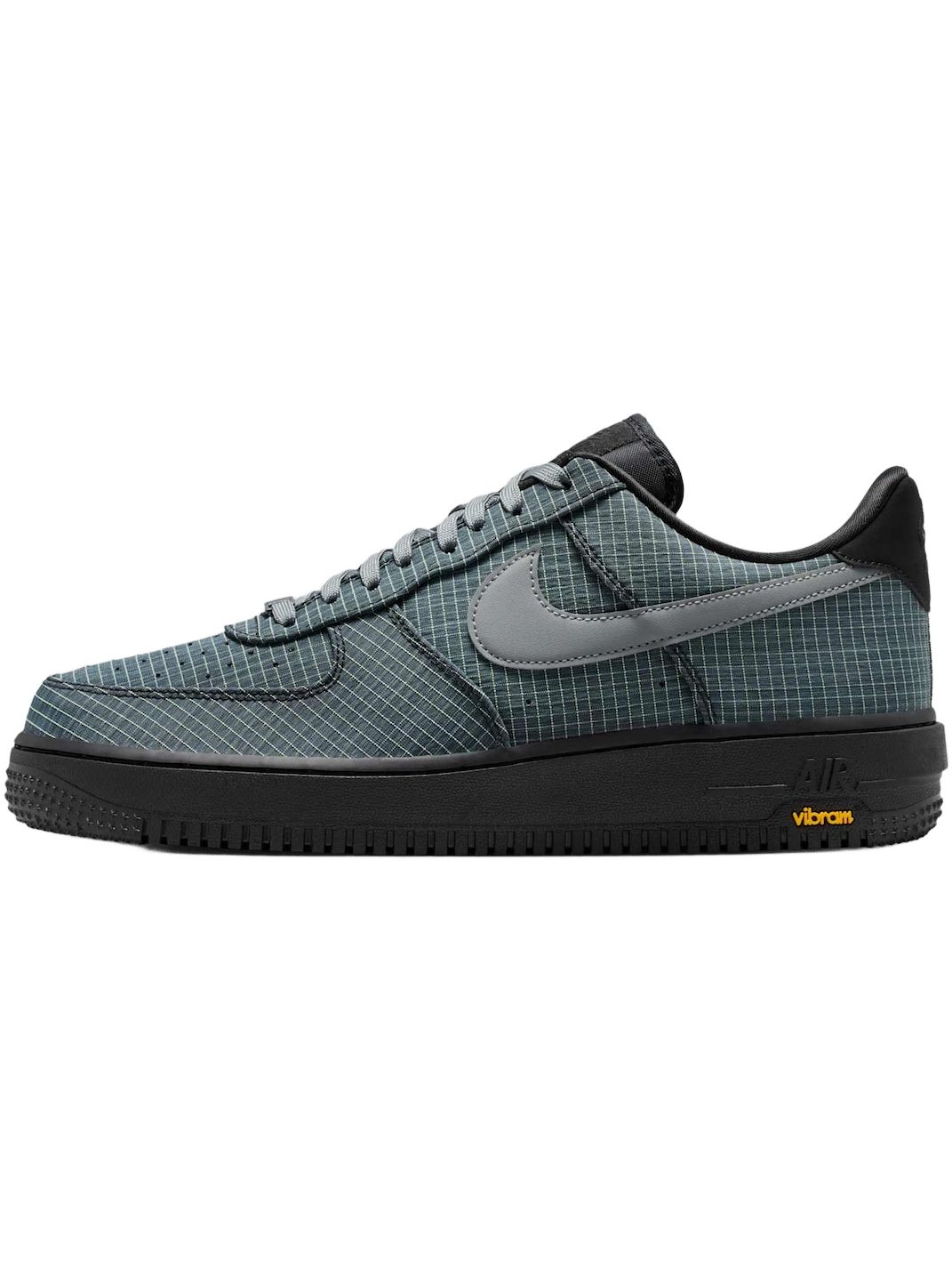 Imagem de: Tênis Nike Air Force 1 ’07 LX Vibram Bomber Cinza