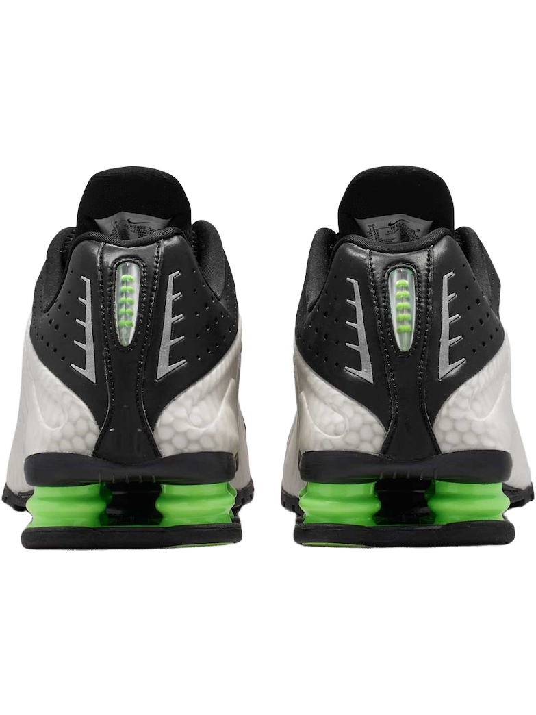 Imagem de: Tênis Nike Shox R4 SP Preto e Verde Limão