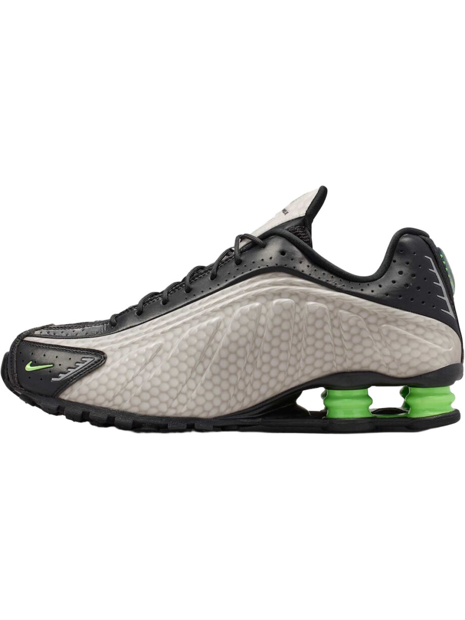 Imagem de: Tênis Nike Shox R4 SP Preto e Verde Limão